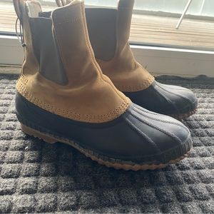 Sorel boots Men’s Cheyanne II Chelsea Snow boot/Duck boot Sz 9